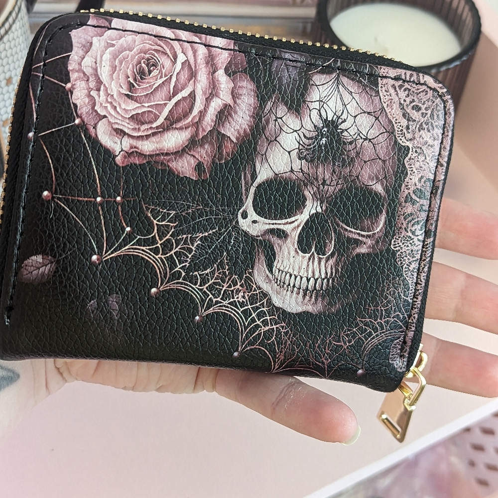 Skullette Brand Pink Skull Roses & Spider Vegan Leather Wallet New! - Picture 3 of 12